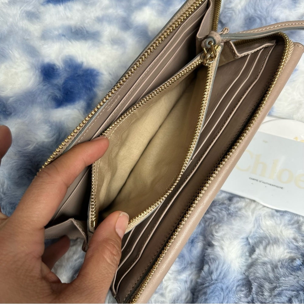 *SOLD* Chloe Leather Envelope Wallet Light Pink Beige - Picture 12 of 16